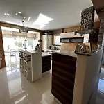 Sweet Apartment Zgornje Skofije