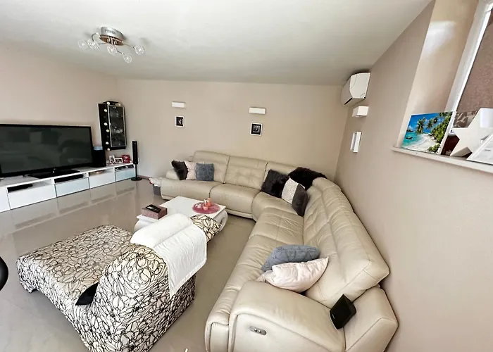 Sweet شقة زْغورنيي سْكوفييي