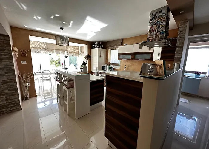 Sweet شقة زْغورنيي سْكوفييي